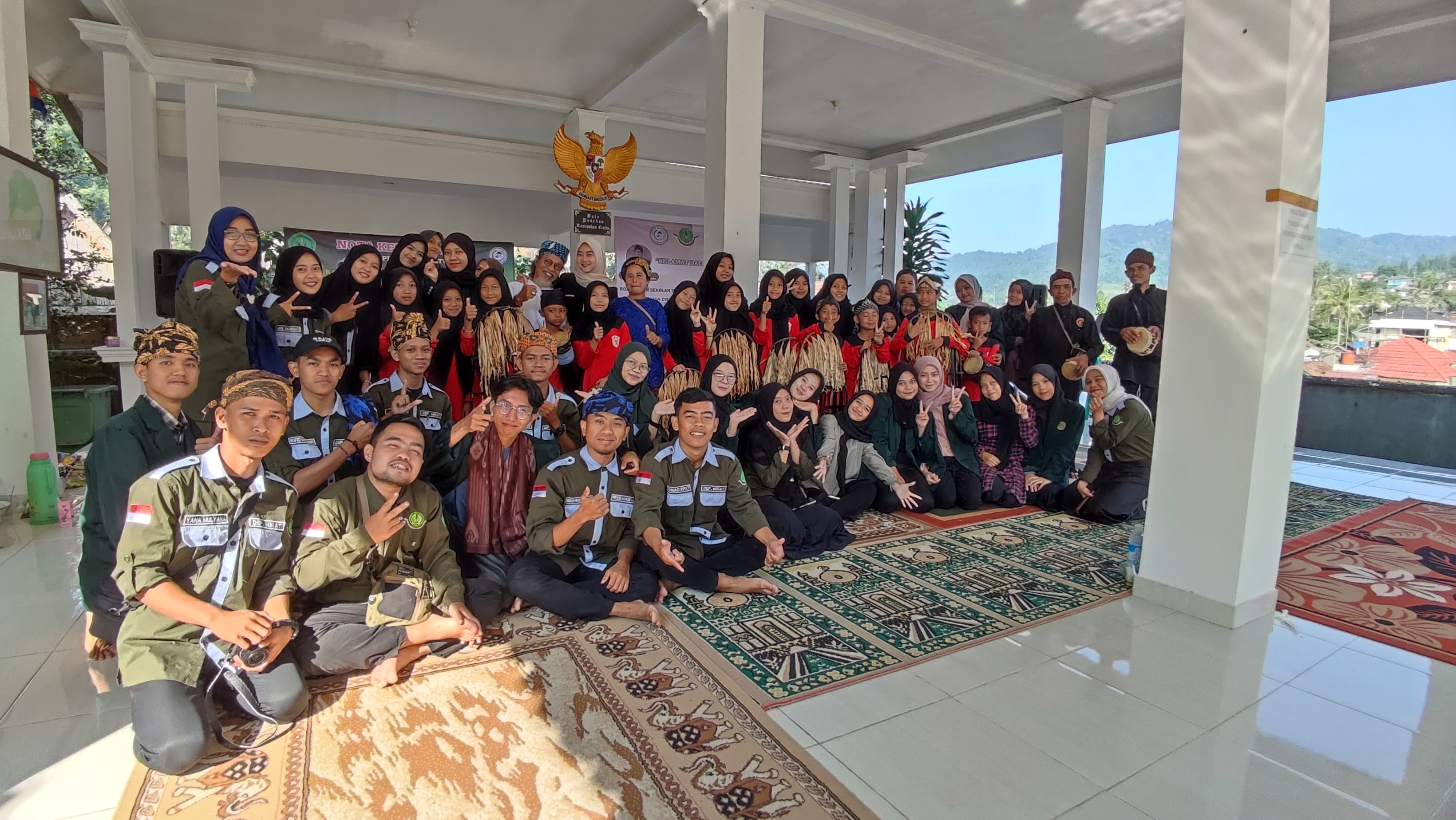 Studi Budaya Kasepuhan Cisitu Banten